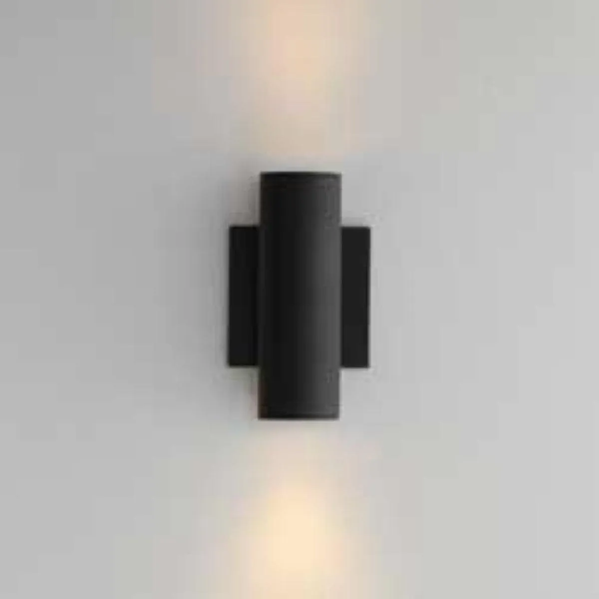 Calibro 8 in. LED Outdoor Wall Light 120-277V, 3000K Black
