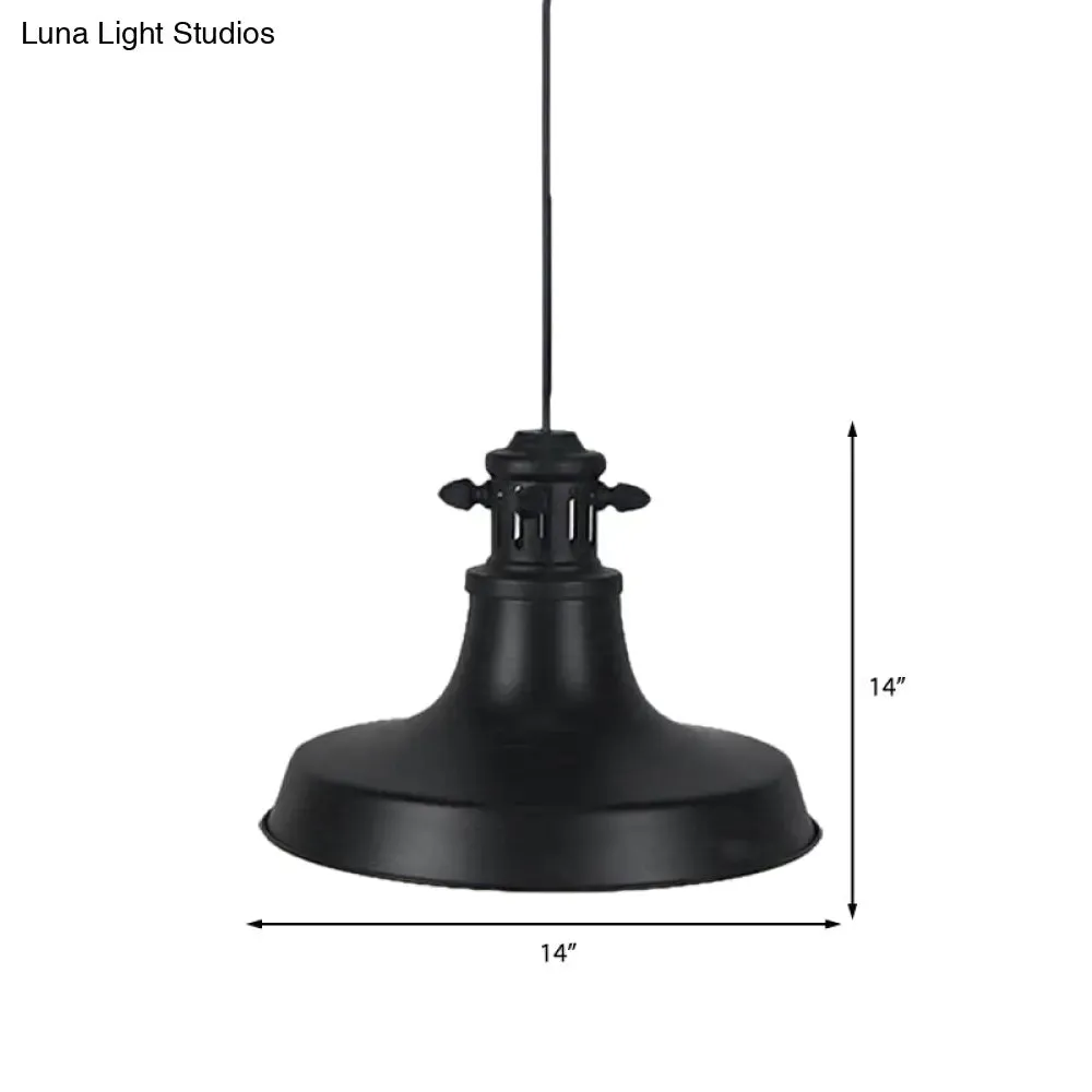 Retro-style Hanging Lamp with Barn Shade and Black Metal Finish - Ideal for Restaurants