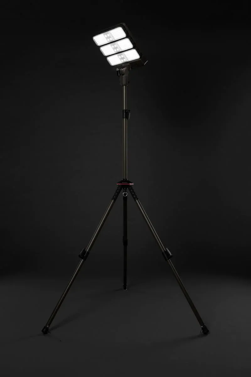 Tuff Stuff TITAN 12" SOLAR FREESTANDING LIGHT