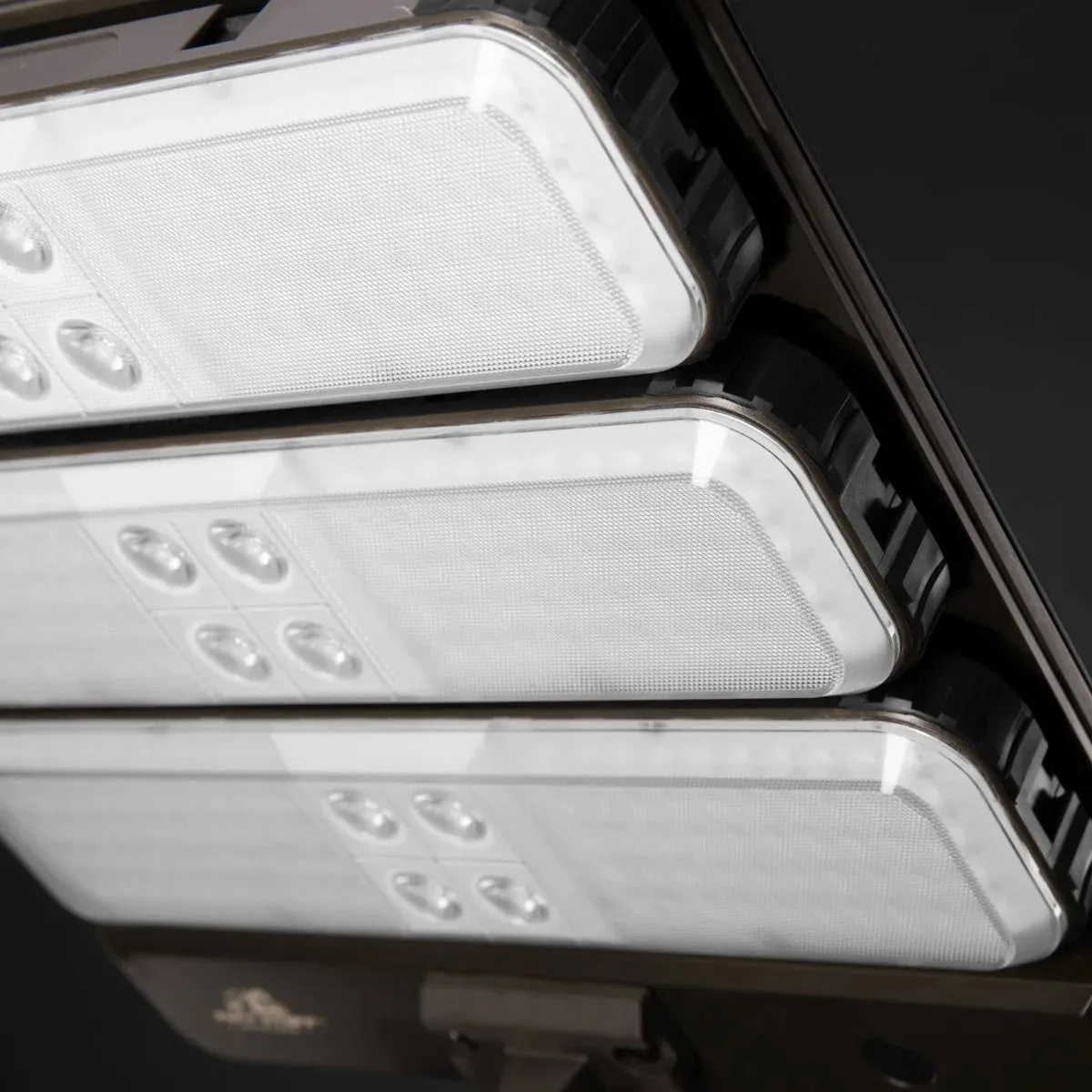 Tuff Stuff TITAN 12" SOLAR FREESTANDING LIGHT