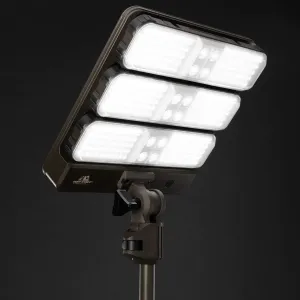 Tuff Stuff TITAN 12" SOLAR FREESTANDING LIGHT